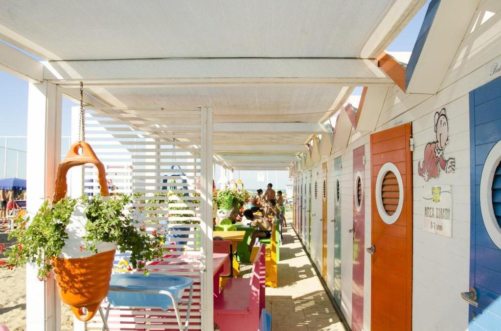 Riccione Beach Hotel - Enjoy Your Summer -Beach Village Incluso Buitenkant foto